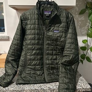 PATAGONIA: men’s nano puff jacket